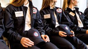 Service militaire — l'expression «service militaire» n'évoque souvent que le séjour passé à la caserne, c'est à dire le service actif. Service National Universel Mode D Emploi Les Echos