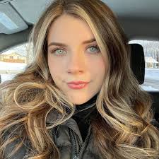 Carly Schneider and Kyle Ihrke's Wedding Website