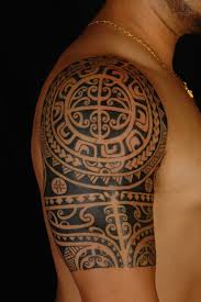 Polynesian Tattoos Gallery And Article By Ink Done Right Maori Tattoo Tribal Shoulder Tattoos Maori Tattoo Designs