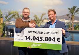 Check spelling or type a new query. Streit Um Gewinn Lottoland Und Der Jackpot Gewinner Wie Glaubhaft Ist Der Fotobeweis Dnn Dresdner Neueste Nachrichten
