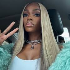 Sky Lynn's Instagram, Twitter & Facebook