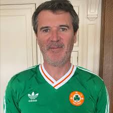 That time Roy Keane found his debut Ireland shirt in the attic! Wonder how  many out there have Ireland shirts in the attic/basement 👀 #legend  #irishfootball#COYBIG