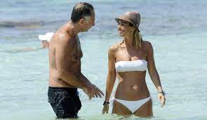 Sonia Bruganelli L Albergo Di Lusso In Sardegna Quanto Costa Funweek Funweek