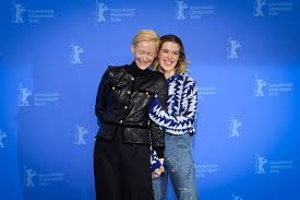 By the end, we were discussing robots. Honor Swinton Byrne Niedzisiejsza Dziewczyna