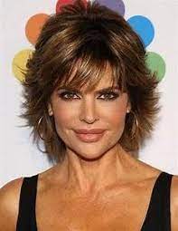 20 Sassy Lisa Rinna Hairstyles Haircut For Thick Hair Short Hair With Layers Thick Hair Styles