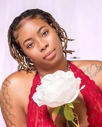 The path isn't bought but earned 💘 📸: @youngmasmedia Talent :  @devroniquek #YMMG #portraitphotography #portrait #loveislove #redlipstick  #redlingerie