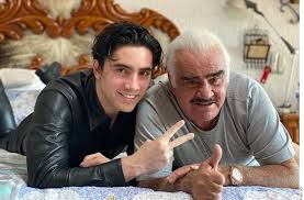 Alejandro fernández vuelve a sus raíces. Vicente Fernandez Guia Carrera De Su Nieto