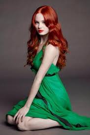 Sweet And Sour Beautiful Red Hair In A Gorgeous Green Dress Beautiful Red Hair Redhead Beauty Beautiful Redhead