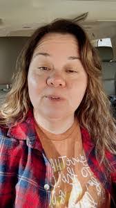 Cecilia Chamberlain's Instagram, Twitter & Facebook