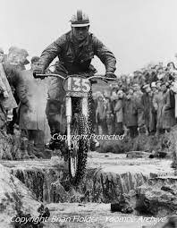 We are very sad to report the passing of Jeff Smith MBE at the weekend at  his home in the USA. A true 'Legend' in the world of motorcycling he won the