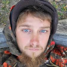 Busy day today in the shop, packed orders, made and bottled Limb Licker and  all Jerky kits are back in stock. Get yours now at www.jinxemscents.com