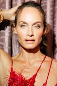 A Closer Look At Supermodel Amber Valletta's Epic (And Upcycled) CFDA Dress 