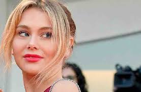 Maybe you would like to learn more about one of these? Jasmine Carrisi Prima E Dopo Com Era La Figlia Di Albano Prima Del Successo Solonotizie24