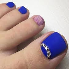 No sólo vas tendrás pies saludables, te recorta esas uñas de los pies para prepararlas para el verano, que tus dedos de los pies estén en buenas tardes hermosas me encantan para mi q apenas soy aprendis busco las mas sencillas. Unas Para Pies Pintadas Sencillas Suffah Beauty