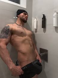 Valenci 🦇 (@v4lenci) Twitter Tweets • TwiCopy