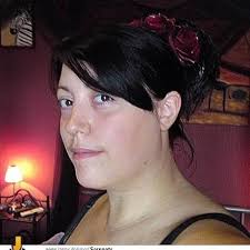 Huinnethrey 500ml Essential Oil Diffusers with Top 8 Oils Gift Set, Aroma  Diffuser with Remote Control, Ultrasonic Humidifier for Home Office,  Waterless Auto Shut-Off, 4 Timers, 15 Colors, Yellow : Amazon.co.uk: Health