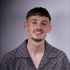 Does anyone have a small van that I could pay you to grab something from  Swindon and bring it to us in Royal Wootton Bassett?