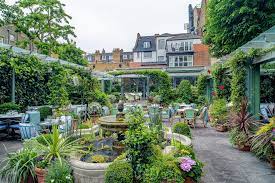 The Ivy Chelsea Garden Summer Garden Wide The Ivy Chelsea Garden London Restaurants Chelsea Garden Outdoor Restaurant