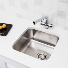 However, an undermount kitchen sink is, unarguably, one on the most commonly used sinks. Sauber Kitchen Sink Single Bowl Brushed Stainless Steel Undermount Square Waste 5056093602459 Ebay