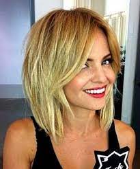 Coiffures Coupe Moyenne Tendances Capillaires 2019 Coupe De Cheveux Coiffure Cheveux