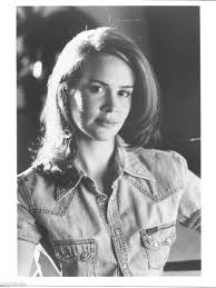 As it turns out, the two have known each other since paulson was 18. Geniebelcher Sarah Paulson Geena Davis Sarah