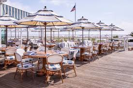 Experience extraordinary luxury at chatham inn, cape cod's only relais & châteaux hotel. Beach House Grill At Chatham Bars Inn