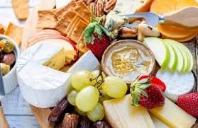 Plateau De Fromages Comment Faire Cartonner Une Table De Fete En 2020 Amuse Bouche Sans Cuisson Plateau De Fromage Cuisine