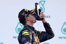 Daniel ricciardo shoey eifal gp 2020 podium p3. Ricciardo May Give The Shoey The Boot Rediff Sports