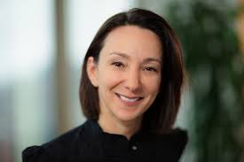 Lorna Kapusta's Instagram, Twitter & Facebook