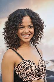 20 Lovely Wedding Guest Hairstyles Tessa Thompson Women S Curling Elegant Hairstyles