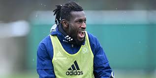 Eigentlich ist die sache ganz einfach mit dem fußballer bakery jatta, der angeblich bakary daffeh heißt und alle hinters licht geführt haben . Hsv Profi Im Interview Bakery Jatta Ich Mochte Das Vertrauen Zuruckzahlen Mopo