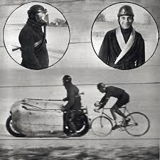 Ce britannique a atteint les 240 km/h (l'américaine denise korenek a passé les 296 km/h). Record De Vitesse A Bicyclette Sur Terrain Plat Et Derriere Abri Wikipedia
