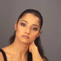 100+ perfiles de «Candida»