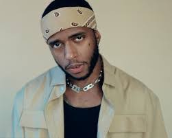 Roshawn White's Instagram, Twitter & Facebook