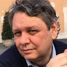 Durante il processo contro sofri e suoi fine anni 80 s'assistette a una ripresa totale del clima soffocante degli anni 70 con il suo dispiegamento di forza e autocompiacimento dalle parti dei vecchi partiti del compromesso storico. Caro Zicchieri Su Sofri Ha Ragione Il Coraggio Di Procaccini Non La Tua Paura Alessioporcu It