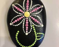 Handpainted 2 5 Inch Flower Dot Painting On River Rock Rock Art Rock Painting Rock Painting Designs Rock Painting Art Mandala Painted Rocks