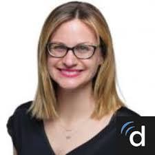 Jennifer Torre's Instagram, Twitter & Facebook