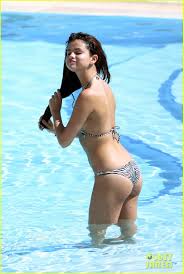 Selena Gomez: Bikini Beach Babe in Miami!: Photo 2982234 | Bikini, Selena  Gomez Photos | Just Jared: Entertainment News