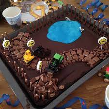 schoko blechkuchen im bagger stil fur meinen baustellen und baggerfan blechkuchen kindergeburtstag kuchen kindergeburtstag cars kuchen