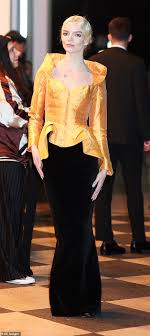 Anya Taylor-Joy channels Kate Moss in iconic Mugler look from 1995 runway  as she graces the red carpet at SNLs star-studded 50th anniversary | Daily  Mail Online