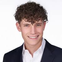 Samuel Doane's Instagram, Twitter & Facebook