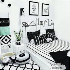 Bagi cowok, kamar tak cuma sebatas tempat tidur, melainkan juga menjadi markas pelampiasan semua kegiatan. Design Kamar Tidur Cowok Design Kamar Ide Kamar Tidur Ide Dekorasi Kamar Ide Dekorasi Kamar Tidur