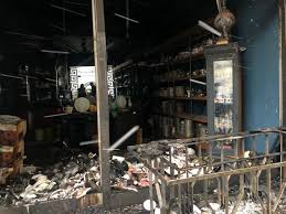 İstanbul bağcılar'da bulunan i̇stoç ticaret merkezi'ndeki bir iş yerinde yangın çıktı. Pc6kjhylflbm1m