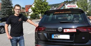 ▶ fahrschule in stuttgart kontaktdaten ⏲ öffnungszeiten bewertungen das telefonbuch ihre nr. Fuhrerscheinprufung Immer Mehr Fahrschuler Fallen Durch Rems Murr Kreis Zeitungsverlag Waiblingen