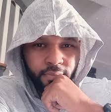 Denzil Walker's Instagram, Twitter & Facebook