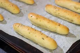 Olive garden is offering bogo entrees, with one that is packaged and chilled so you can save it for later. Copycat Olive Garden Breadsticks Good Luck Eating Just One