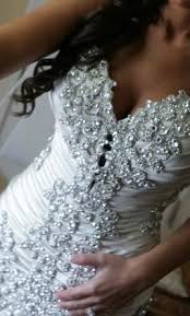 Used Pnina Tornai 4235 Wedding Dress 13 500 Usd Buy It Preowned Now And Save 29 Off Glamourous Wedding Dress Pnina Tornai Wedding Dress Bling Wedding Dress