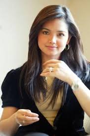 She later got enrolled at the sekolah rendah kebangsaan clifford. Siti Nurhaliza Pretty Face Siti Nurhaliza Hair