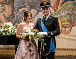 Sei stata invitata ad un matrimonio e non sai ancora cosa indossare? Modica Nozze Al Teatro Garibaldi Per Il Capitano Dei Carabinieri Ferrante Nuovo Sud