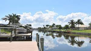 Www.capecoralvacationhome.com is available for for renting monthly and weekly big & wide canal intersection. Switch Off At The Villa Timeout Dream Vacation Florida